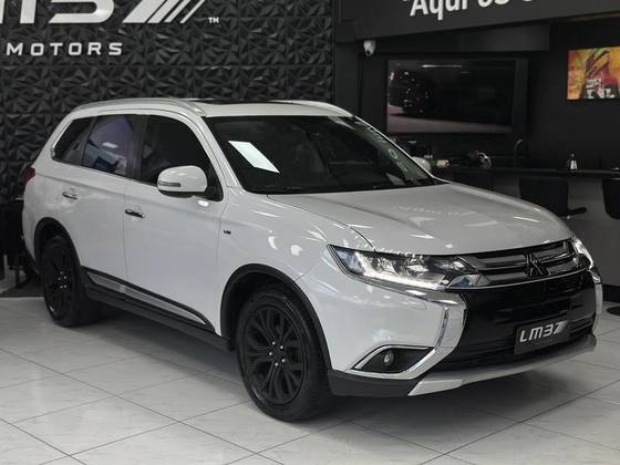 MITSUBISHI OUTLANDER 3.0 GT 4X4 V6 24V GASOLINA 4P AUTOMÁTICO